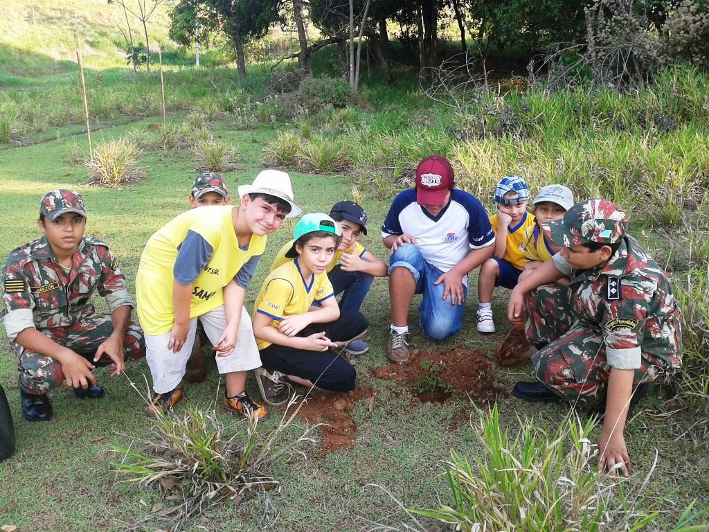 Educação-Ambiental-Plantio-Florestinha-Capital-Parque-Assaf-Trad