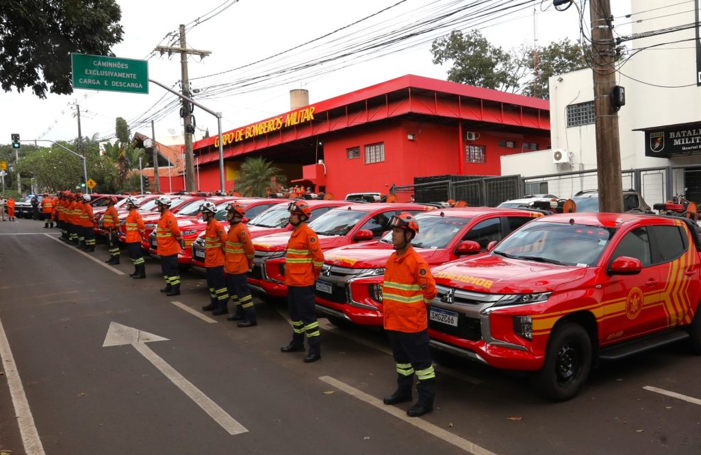 Governo de MS entrega viaturas e equipamentos para combate aos incêndios no Pantanal e Polícia Penal