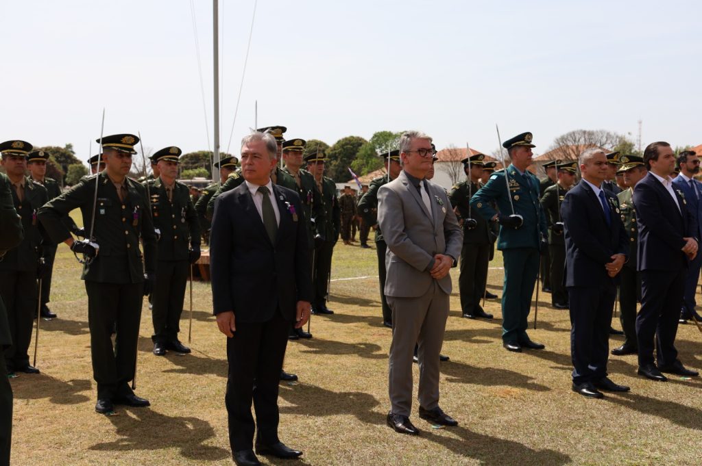 Secretário de Segurança recebe é homenageado pelo Exército Brasileiro com a Medalha do Pacificador