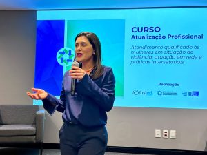 Programa Protege: qualificação contínua aprimora atendimento às mulheres em situação de violência Programa Protege: qualificação contínua aprimora atendimento às mulheres em situação de violência