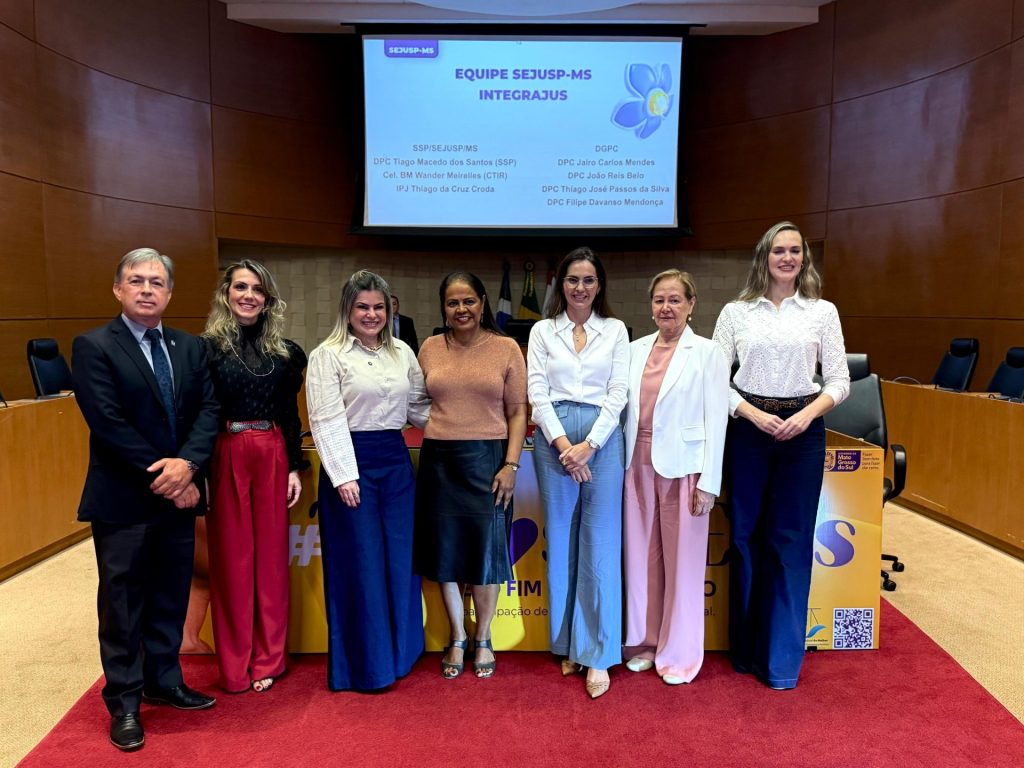 Autoridades que marcaram presença no lançamento do Programa IntegraJus Mulher