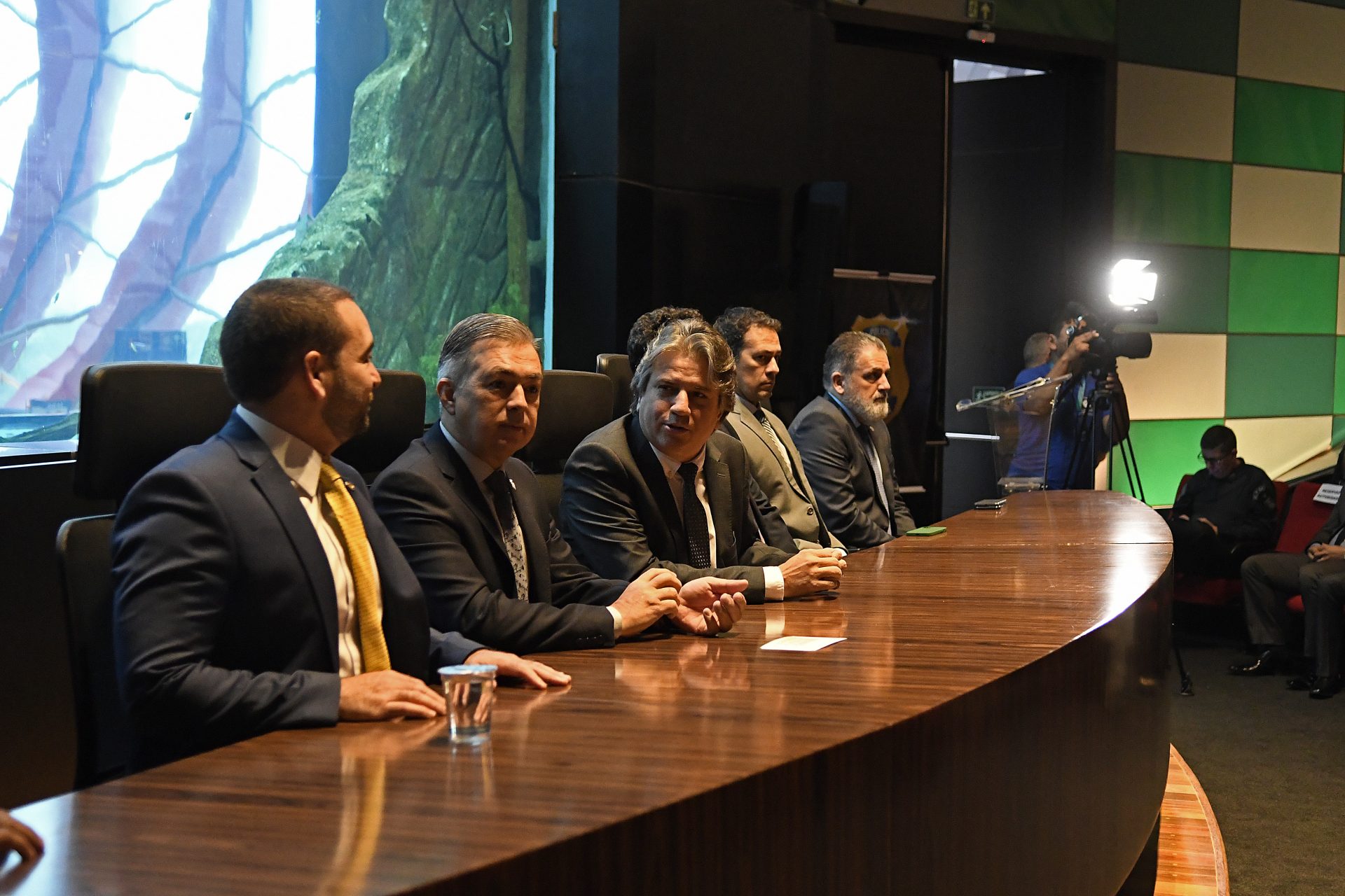 Governo de MS fortalece segurança pública com posse de policiais civis Governo de MS fortalece segurança pública com posse de policiais civis